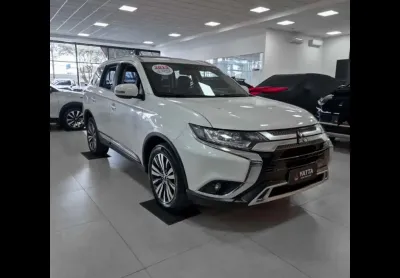 Mitsubishi OUTLANDER 2.0 MIVEC GASOLINA HPE AUTOMÁTICO