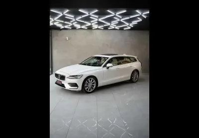 VOLVO V60 T-5 MOMENTUM 2.0  5p