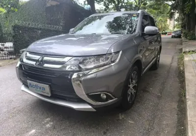 Mitsubishi Outlander 3.0 GT 4X4 V6 24V GASOLINA 4P AUTOMÁTICO 2018/2018 - Cinza - 2018/2018