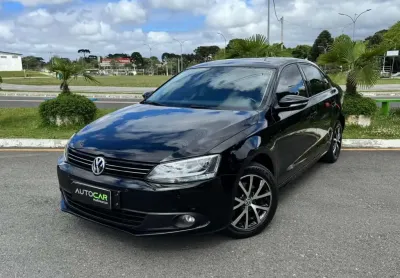 Volkswagen jetta 2.0 confortline 2011