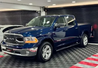 Ram classic laramie 2023 — v8 hemi 400cv