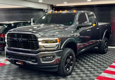 RAM 2500 Night Edition 2022 - IMPECAVEL -