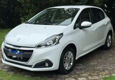 Peugeot 208 inconcert 1.6 automático 2019  r$ 50.900  curitiba • pr 