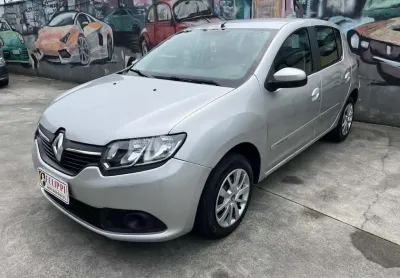 Renault sandero authentique flex 1.0 12v 5p  - prata - 2016/2017