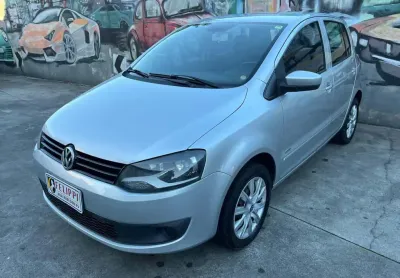 Volkswagen fox 1.0 mi total flex 8v 5p  - prata - 2010/2011