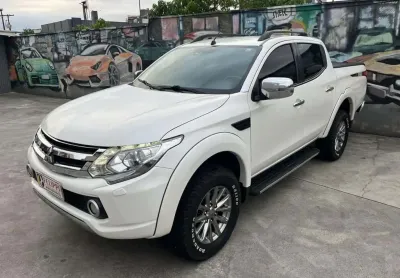 Mitsubishi l200 triton sport hpe-s 2.4 cd dies. aut - branca - 2018/2019