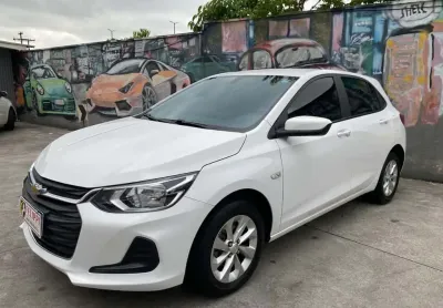 Chevrolet Onix HATCH LT 1.0 12V Flex 5p Mec. - Branca - 2023/2023