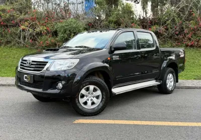 Toyota hilux cd4x4 sr 2014