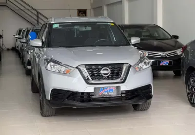 Nissan kicks s cvt 2018
