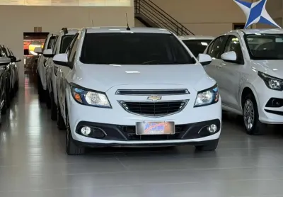 Chevrolet onix 1.4at ltz 2015