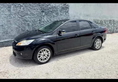 Ford focus sedan 2.0 16v 4p 2011