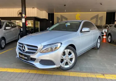 ? Mercedes-Benz C180 2016 – Elegância, conforto e desempenho em um só carro!