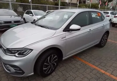 Volkswagen polo 2024 1.0 170 tsi highline automático