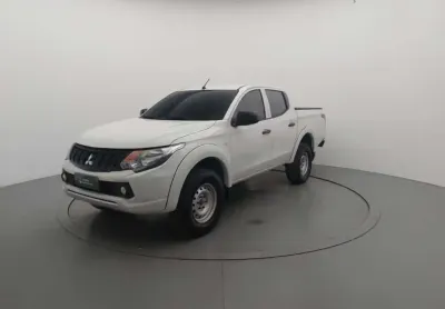 Mitsubishi l200 triton 2023 2.4 16v turbo diesel gl cd 4x4 manual