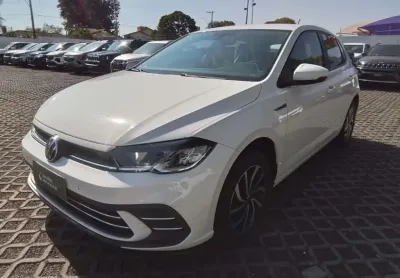 Volkswagen polo 2024 1.0 170 tsi highline automático