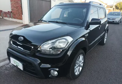 Kia soul 2014 automático 6 marchas - veiculo compacto premium 
