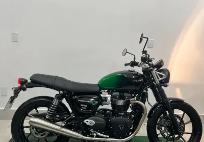 Triumph speed twin 900