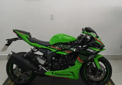 Kawasaki ninja zx6r 