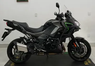 Kawasaki versys 1100 
