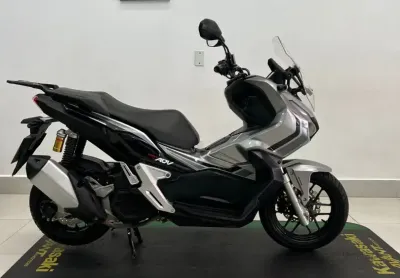 Honda adv 150