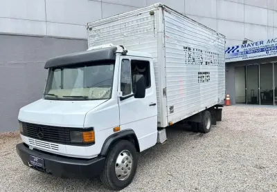 Mercedes-benz 710 2001