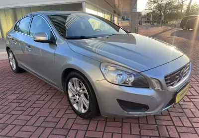 Volvo s60 2011 2.0 t5 dynamic gasolina 4p automático