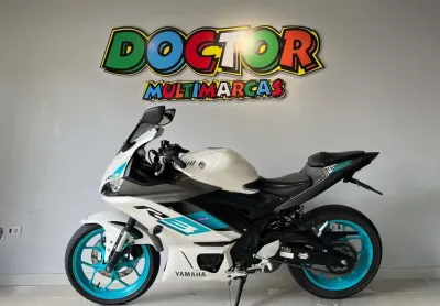 Yamaha yzf r-3 321 2025