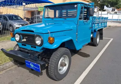 Toyota bandeirante 1977