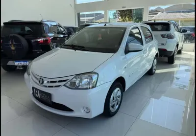 Toyota etios 1.3 x 16v flex 4p manual