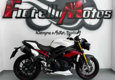 Triumph speed triple 1050r 2016