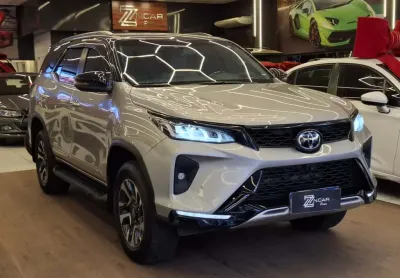 Toyota Hilux sw4 2024 2.8 d-4d turbo diesel diamond 7l 4x4 automático