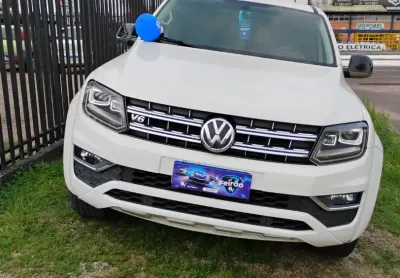 Amarok 3.0 v6- highiline - 4x4 - 16v - turbo - automática - bancos de couro - completa 