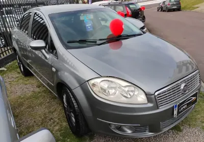 Linea 1.9 carro muito novo 