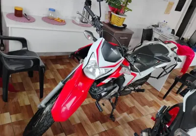 Bross 160 nxr - honda- 2015 