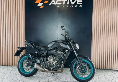 Yamaha mt-07 689 cc 