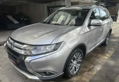 Mitsubishi outlander 2018 2.0 comfort 16v gasolina 4p automático