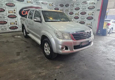 Toyota hilux 2.7 srv 4x4 cd flex  4p automático 2013 valor r$99.900,00