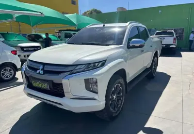 Mitsubishi l200 triton 2.4 sport hpe-s cd 4p