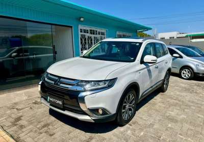 Mitsubishi outlander 3.0 gt 4x4 v6 24v gasolina 4p automatico 2018