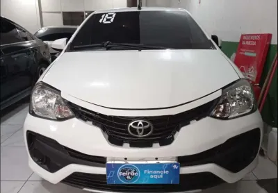 Toyota etios xs sedan 1.5 flex 16v 4p aut. - branca - 2017/2018