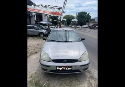 Ford focus sedan 1.6/1.6 flex 8v/16v 4p mec. - prata - 2005/2006