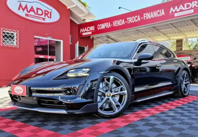 Porsche taycan 4 cross turismo (elétrico)