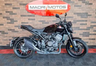 Honda cb 1000r black edition