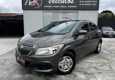 Chevrolet ônix lt 1.0 mt, ano 2014, ótimo custo-benefício.