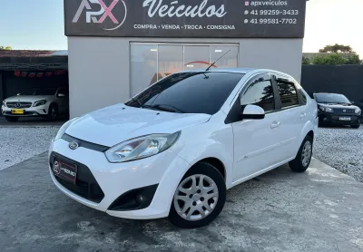 Ford fiesta sedan 1.6 rocan completo, ano 2014, ótima opção pro seu dia a dia.