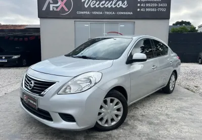 Nissan versa sv 1.6 completo, ano 2014, conforto e economia num sedan.