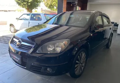 Vectra super conservado 