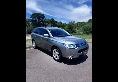 Mitsubishi outlander 2.0 16v 160cv 2015