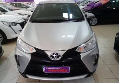 Toyota yaris yaris 1.5 xl plus connect cvt
