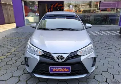 Toyota yaris yaris 1.5 xl plus connect cvt